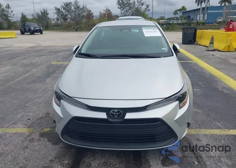 2024 Toyota Corolla Le z USA, uszkodzony, nr VIN 5YFB4MDE5RP109857